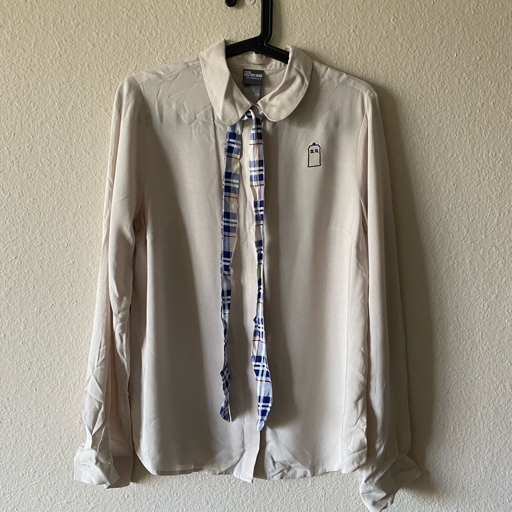 Her Universe Doctor Who necktie blouse